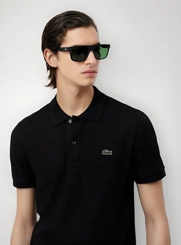 Leichtes Piqué-Poloshirt in Classic Fit